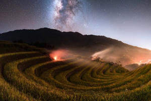 Sửng sốt dải ngân hà đẹp như phim ở Mù Cang Chải