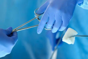 Tân trang 'cô bé' bằng thuốc: Tiền mất, tật mang Tân trang 'cô bé' bằng thuốc: Tiền mất, tật mang