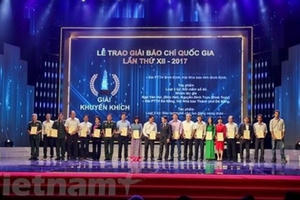 105 tác phẩm báo chí xuất sắc được trao giải Báo chí Quốc gia 2017