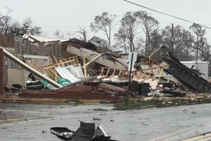 Bão Michael đổ bộ, tàn phá bờ Đông nước Mỹ