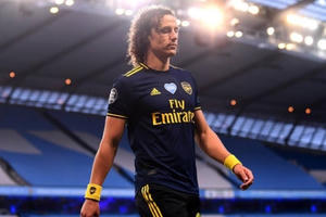 Man City 3-0 Arsenal: David Luiz trở thành tội đồ