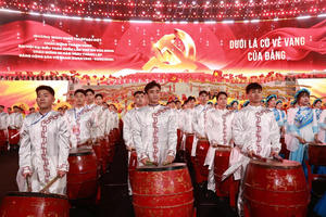 Mãn nhãn màn trống hội chào mừng Đại hội Đảng của học viên Cảnh sát