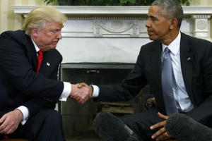 Ông Trump cáo buộc ông Obama có thể mắc tội phản quốc