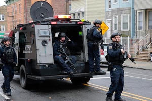 Mỹ rúng động vì vụ xả súng mới, nhiều người thương vong