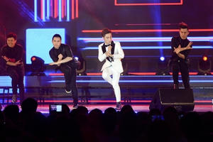 Sơn Tùng M-TP giành giải Ca sĩ của năm