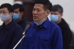 Vụ nâng giá máy xét nghiệm COVID-19: Lời khai cựu Giám đốc CDC trước tòa