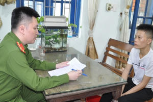 Hải Dương: Bắt nam công nhân đột nhập vào phòng làm việc của Giám đốc trộm tài sản Hải Dương: Bắt nam công nhân đột nhập vào phòng làm việc của Giám đốc trộm tài sản