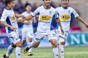 Sao U23 Việt Nam bay cao: Thầy Park và những canh bạc...