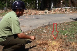 Kon Tum: Điều tra vụ 2 thanh niên bị tạt axit nhầm