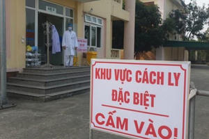 Sau 1 ngày về quê, BN137 được đưa trở lại Hà Nội ngay trong đêm vì nghi tái dương tính với SARS-CoV-2