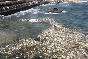 Ngỡ ngàng sự thật đầy rác thải sau những bức ảnh selfie lung linh ở thiên đường Lý Sơn