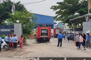 Bình Dương: Cháy công ty chuyên sản xuất giày dép