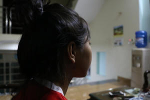 Nữ sinh lớp 7 kể lại giây phút bị bạn thân đánh, xé áo ngay trên bục giảng