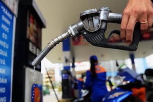 Dự báo ngày mai giá xăng dầu tiếp tục tăng