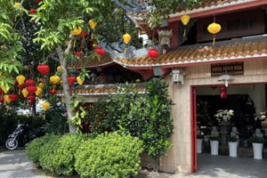 Tưởng niệm đồng bào tử vong và cán bộ, chiến sĩ hy sinh trong đại dịch COVID-19