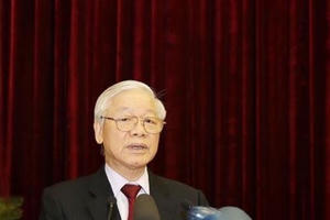 Khai mạc Hội nghị Trung ương IX: Bàn những vấn đề rất hệ trọng