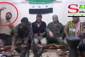 Quân nổi dậy Syria "tự sướng" nhầm với điện thoại gắn bom Quân nổi dậy Syria "tự sướng" nhầm với điện thoại gắn bom
