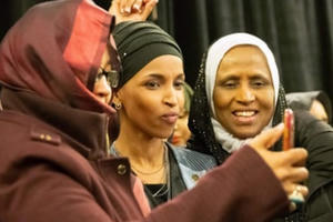 Hành trình của một người tị nạn Somalia mới đắc cử vào Hạ viện Mỹ