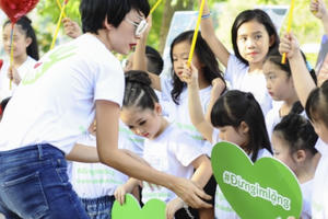 “Cho con tuổi thơ” - MV ý nghĩa kêu gọi các bậc cha mẹ “Đừng im lặng – Chúng con cần được bảo vệ!” “Cho con tuổi thơ” - MV ý nghĩa kêu gọi các bậc cha mẹ “Đừng im lặng – Chúng con cần được bảo vệ!”