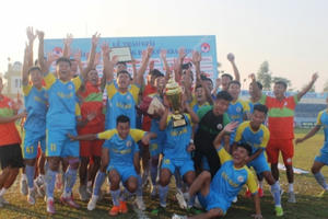 CLB bóng đá Hải Nam vô địch bảng A - Giải bóng đá hạng Ba Quốc gia