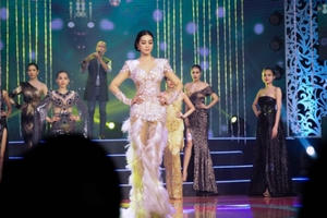 MC Thanh Mai làm vedette cho bộ sưu tập thời trang của NTK Tăng Thành Công