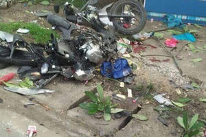 Tai nạn giao thông Plus: Xe tải tông xe máy, mẹ bị thương con nguy kịch