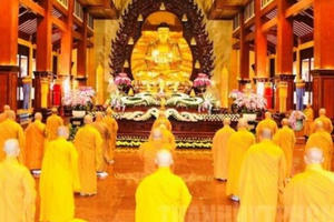 Trang nghiêm Đại lễ Phật đản