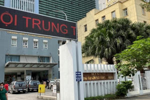 Bản tin Covid-19 ngày 24/4: Máy xét nghiệm virus SASR-CoV2 bị nâng khống gần 5 tỷ đồng