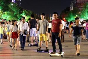 Cảnh báo tai nạn từ xe điện cân bằng Cảnh báo tai nạn từ xe điện cân bằng