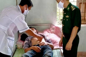 Tiếp tục cứu thêm một trường hợp ăn lá ngón tự vẫn đã tím tái toàn thân