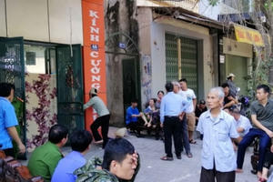 Thanh Hóa: Con trai dùng búa, kéo đánh chết bố đẻ