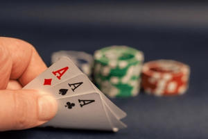 Thái Nguyên: Bắt quả tang 7 đối tượng đánh bạc dưới hình thức 3 cây