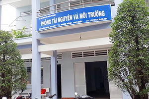 Địa ốc 24h: “1 mảnh đất có tới 4 chủ” ở Bắc Ninh, bắt một cán bộ GPMB huyện Phú Quốc Địa ốc 24h: “1 mảnh đất có tới 4 chủ” ở Bắc Ninh, bắt một cán bộ GPMB huyện Phú Quốc