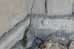 40 tỷ đồng xây trường Tiểu học vừa sử dụng đã xuất hiện nứt nẻ, hư hỏng