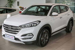 Hyundai Tucson Turbo 2017 có giá 775 triệu đồng