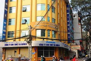 TGĐ “thổi” giá thiết bị từ 100 triệu lên 130 tỉ để chia chác