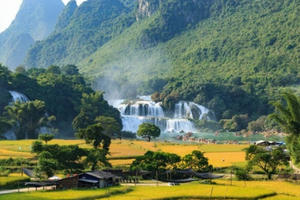 Lễ hội Du lịch lần đầu tiên dưới chân Thác Bản Giốc