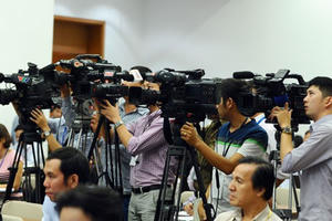 Nhà báo “biết mình, biết người” để không ảo tưởng quyền lực