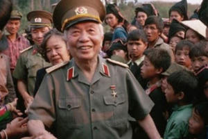 Chân dung Đại tướng Võ Nguyên Giáp qua 'góc máy' nhiếp ảnh gia