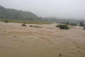 Phú Thọ: Mưa lớn, 2 huyện Thanh Sơn và Tân Sơn bị cô lập