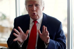 Ông Trump: Nếu bà Clinton làm tổng thống, Thế chiến thứ 3 sẽ nổ ra