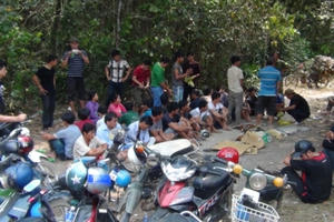 Tây Ninh: Tập kích tụ điểm đá gà, lắc tài xỉu lớn trong rừng