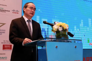 Bí thư TPHCM: Không thể quản lý thành phố lớn bằng kinh nghiệm