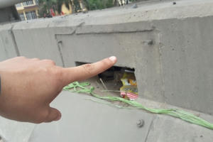 Bài 1: Nhiều thiết bị trên tuyến cao tốc trên cao Hà Nội bỗng dưng "bốc hơi"