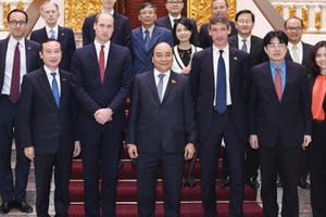 Thủ tướng tiếp công tước xứ Cambridge, Hoàng tử Anh Thủ tướng tiếp công tước xứ Cambridge, Hoàng tử Anh