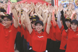 Ngày hội Việc làm Sun Group tại Phú Quốc: Hàng trăm cơ hội hấp dẫn cho người lao động Ngày hội Việc làm Sun Group tại Phú Quốc: Hàng trăm cơ hội hấp dẫn cho người lao động