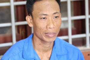 "Yêu râu xanh" hiếp dâm con gái ruột suốt nhiều năm ròng rã