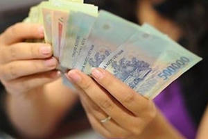 Người lao động có thể được tạm ứng tới 3 tháng lương