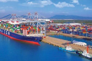 Cán cân thương mại hàng hóa thặng dư 19,42 tỷ USD