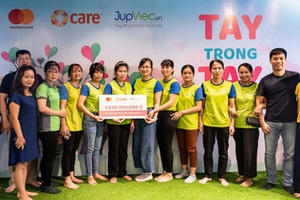 Hơn 16 tỷ đồng hỗ trợ tài chính cho 800 giúp việc gia đình Hơn 16 tỷ đồng hỗ trợ tài chính cho 800 giúp việc gia đình